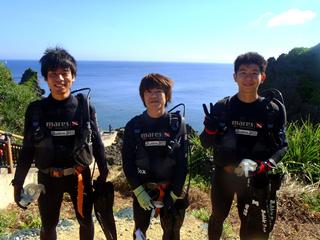 沖縄ダイビング☆5/28　青の洞窟体験ダイビング　8：00　しおん・えりな