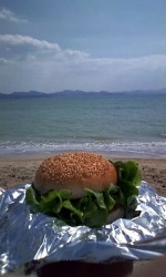 バーガーと海